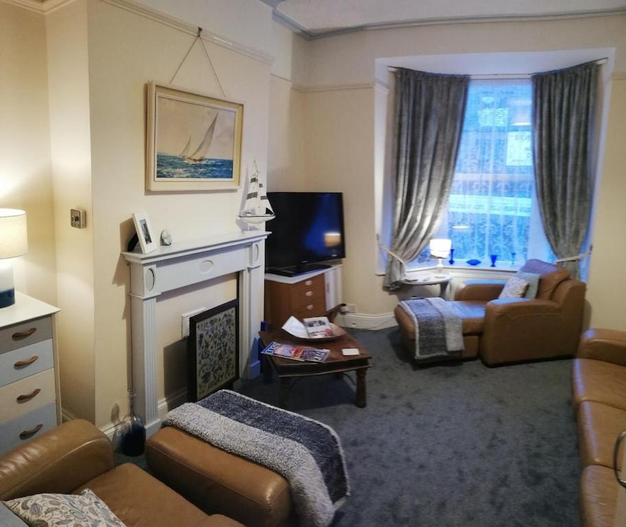 Appartement A Summer Place - Spacious Maisonette, Central Whitby, Sleeps 4, Close To Amenities Extérieur photo